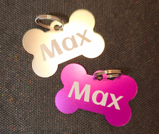 Personalisierte Hundemarke in Knochenform – Farbiges Edelstahl-DogTag mit Gravur