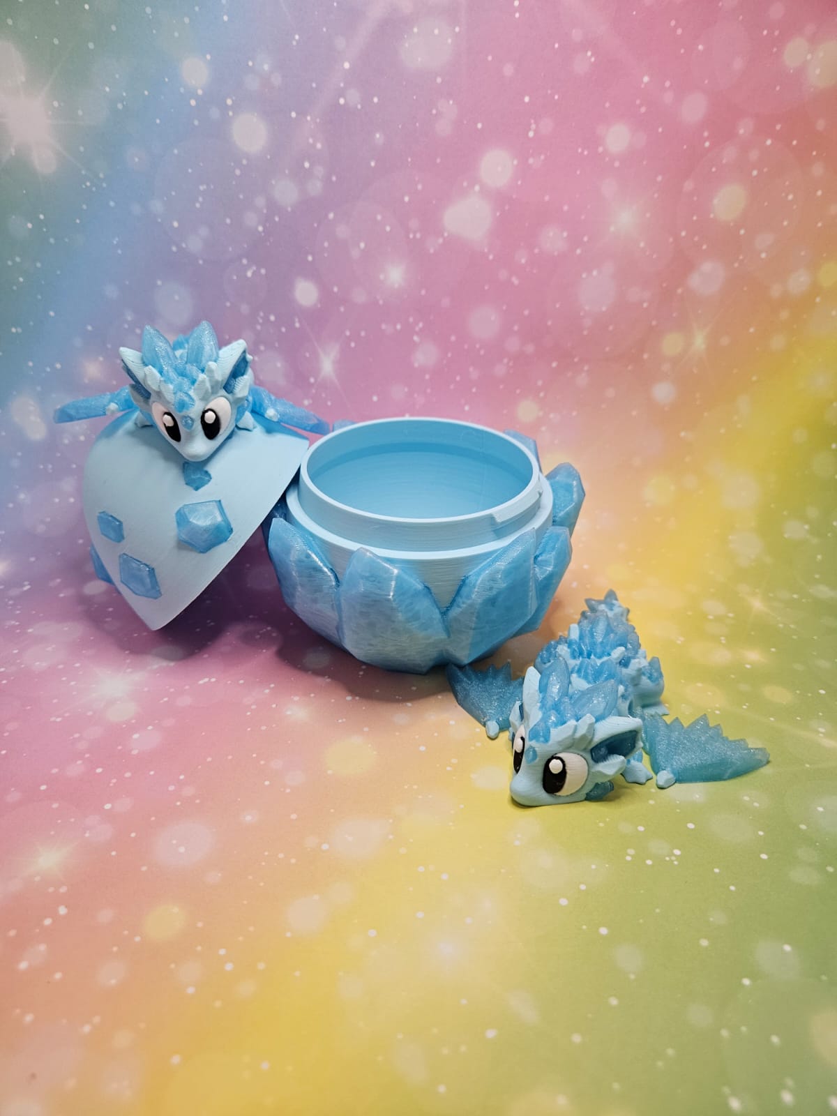 Kristalldrache mit Ei