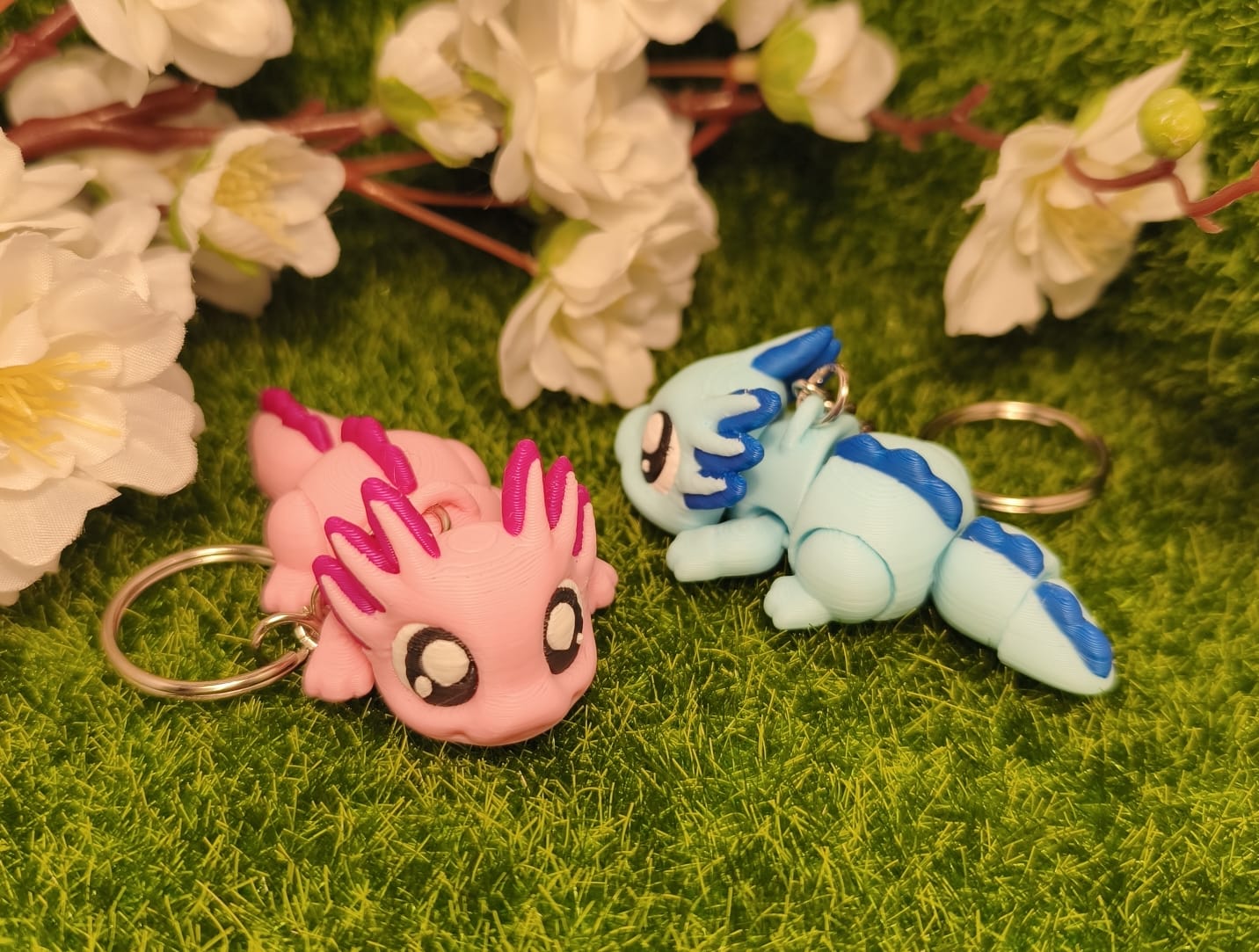 Axolotl  (Pink oder Blau) – Die schwimmenden Glücksbringer